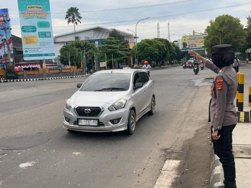 Polwan Polres Metro Gelar Turlalin dalam Rangka HUT ke-77 Polwan RI