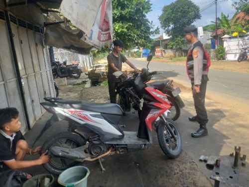 Patroli Preventif Strike Polres Metro : Berdialogis dengan Warga Tekan Aksi Kriminalitas dan Aksi Premanisme