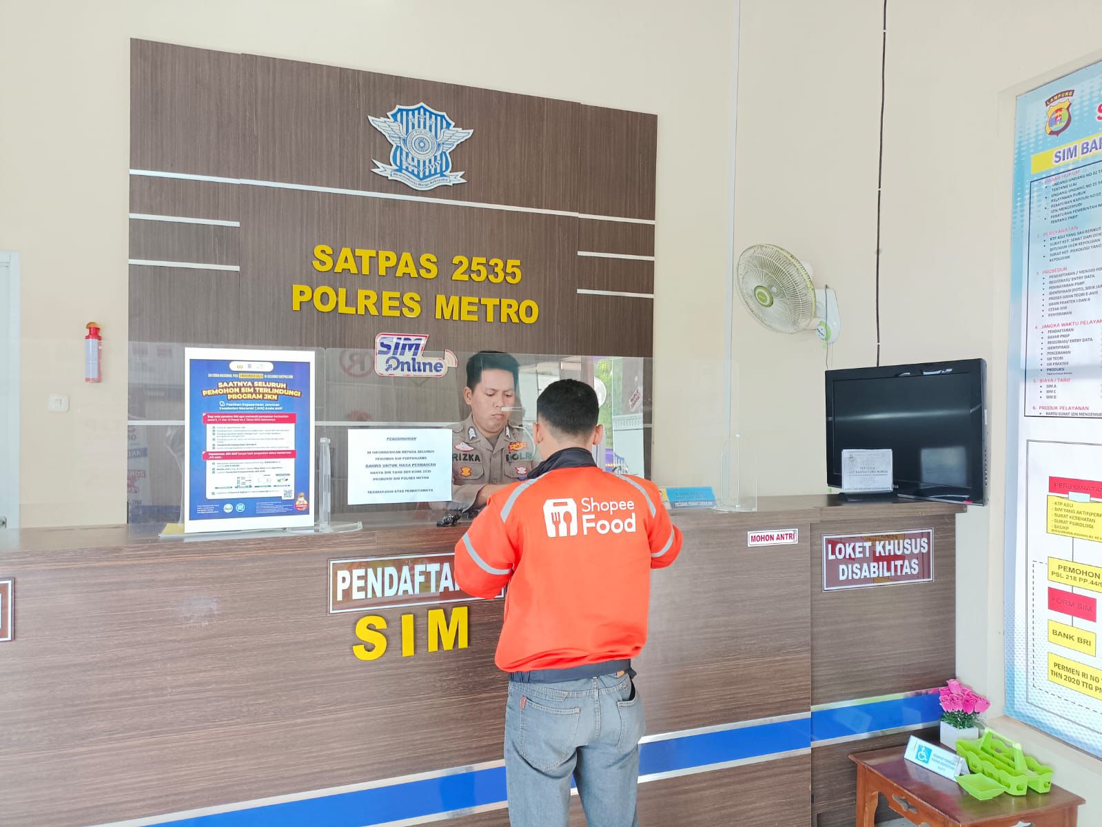 Polres Metro Berikan Pelayanan Prima Kepada Masyarakat